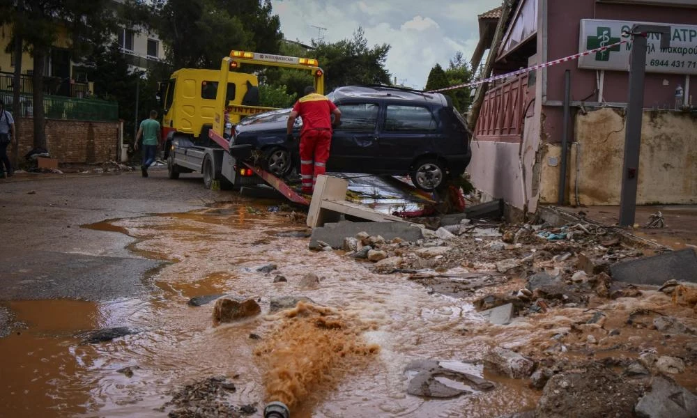 Αυτό είναι το σχέδιο για την Αττική αν αντιμετωπίσει πλημμύρες όπως η Βαλένθια: Πέντε σταθμοί βάσης, 112 και απαγόρευση κυκλοφορίας